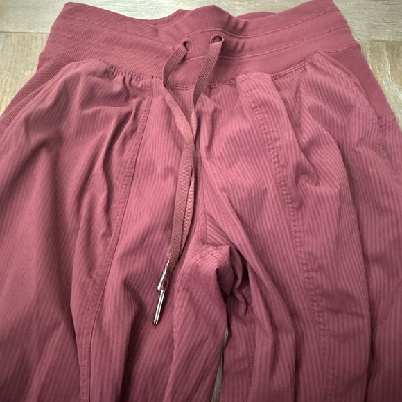 Lululemon Dance Studio Jogger - Sz 2 **** - Picture 8 of 8